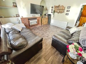 Lounge- click for photo gallery